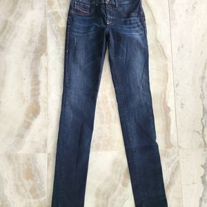 Diesel skinny jeans size 28